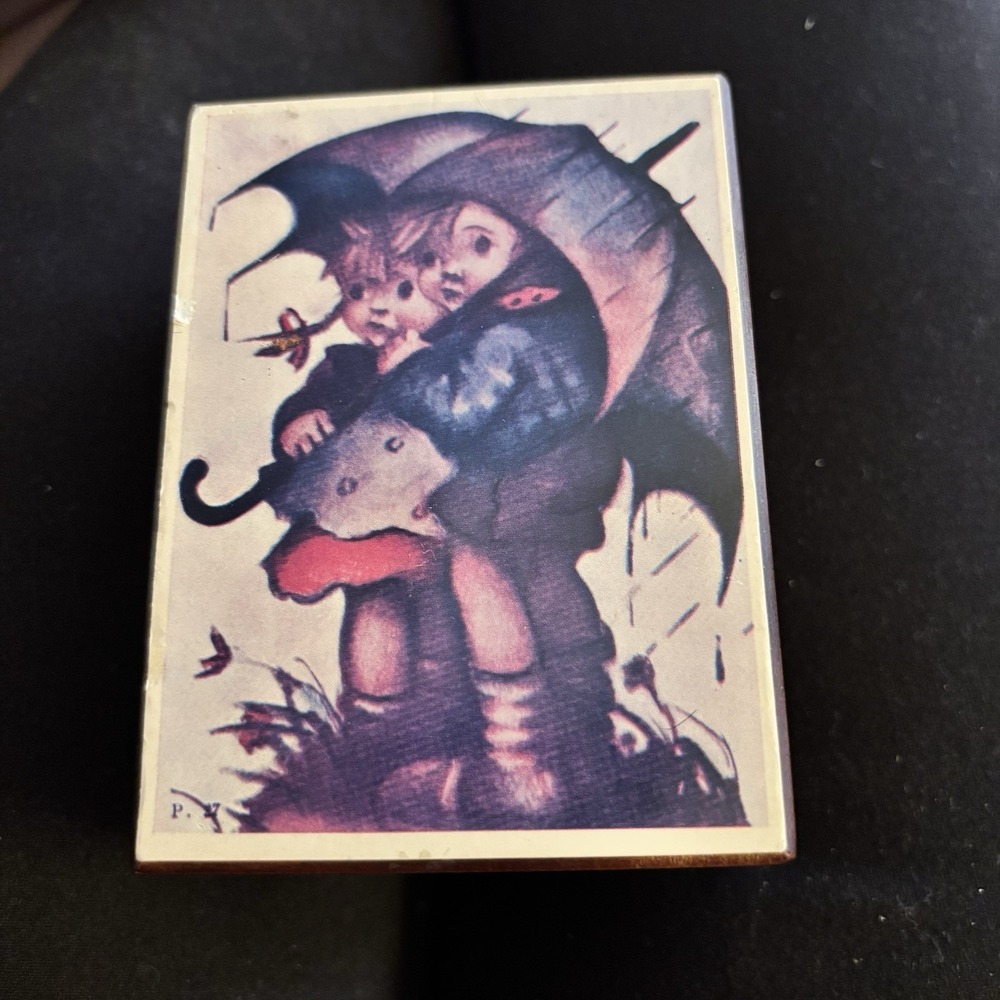 Hummel "Rain‎ Drops Keep Falling On My Head" Small Wooden Music Box Read